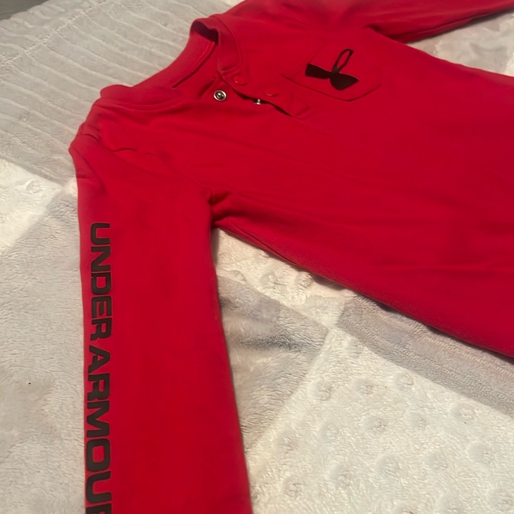 Boys Under Armor long sleeve